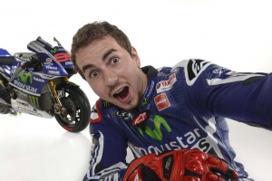 Jorge-Lorenzo-2014-Yamaha-YZR-M1-MotoGP-Livery_12