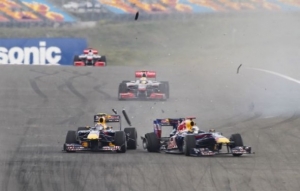 Red-Bull-crash-in-Turkey-McLaren-watch-590x375